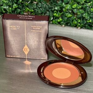 Charlotte Tilbury Cheek to Chic Blusher - Walk of Shame